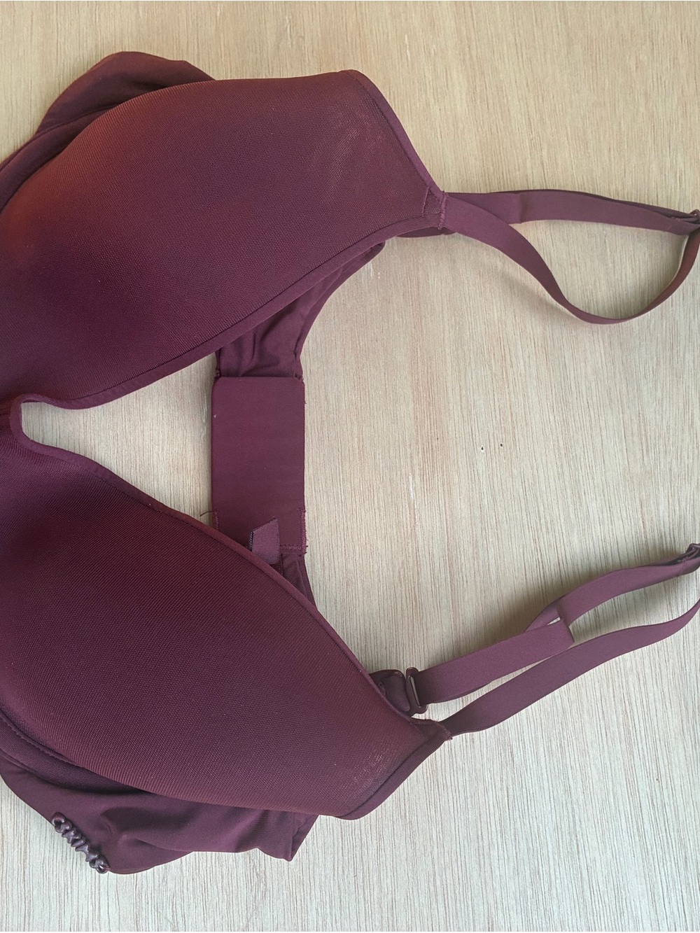 SKIMS Wine Underwire T-Shirt Bra - Picture 2 of 5